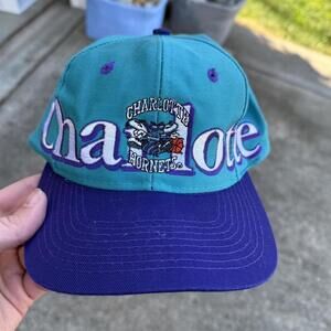 Vintage 90s Logo7 Charlotte Hornets SnapBack hat great quality and condition